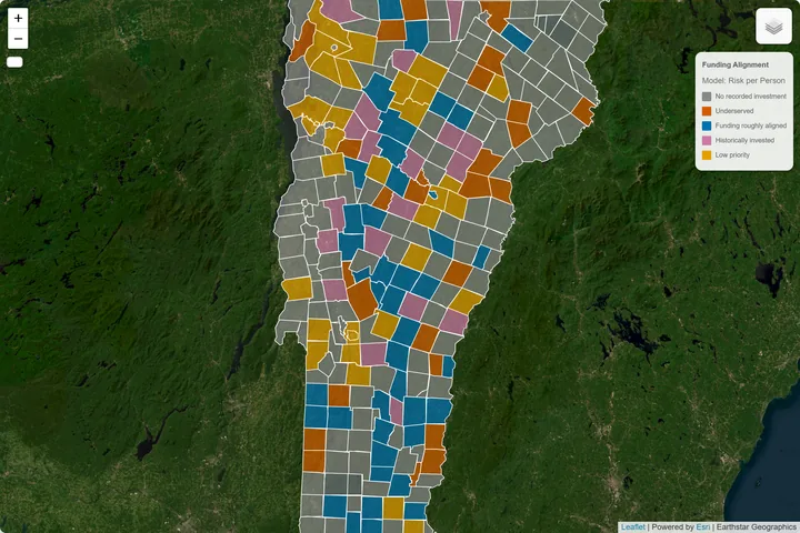 Quadrant choropleth map categorizing Vermont towns by relative flood risk and FEMA disaster funding per capita